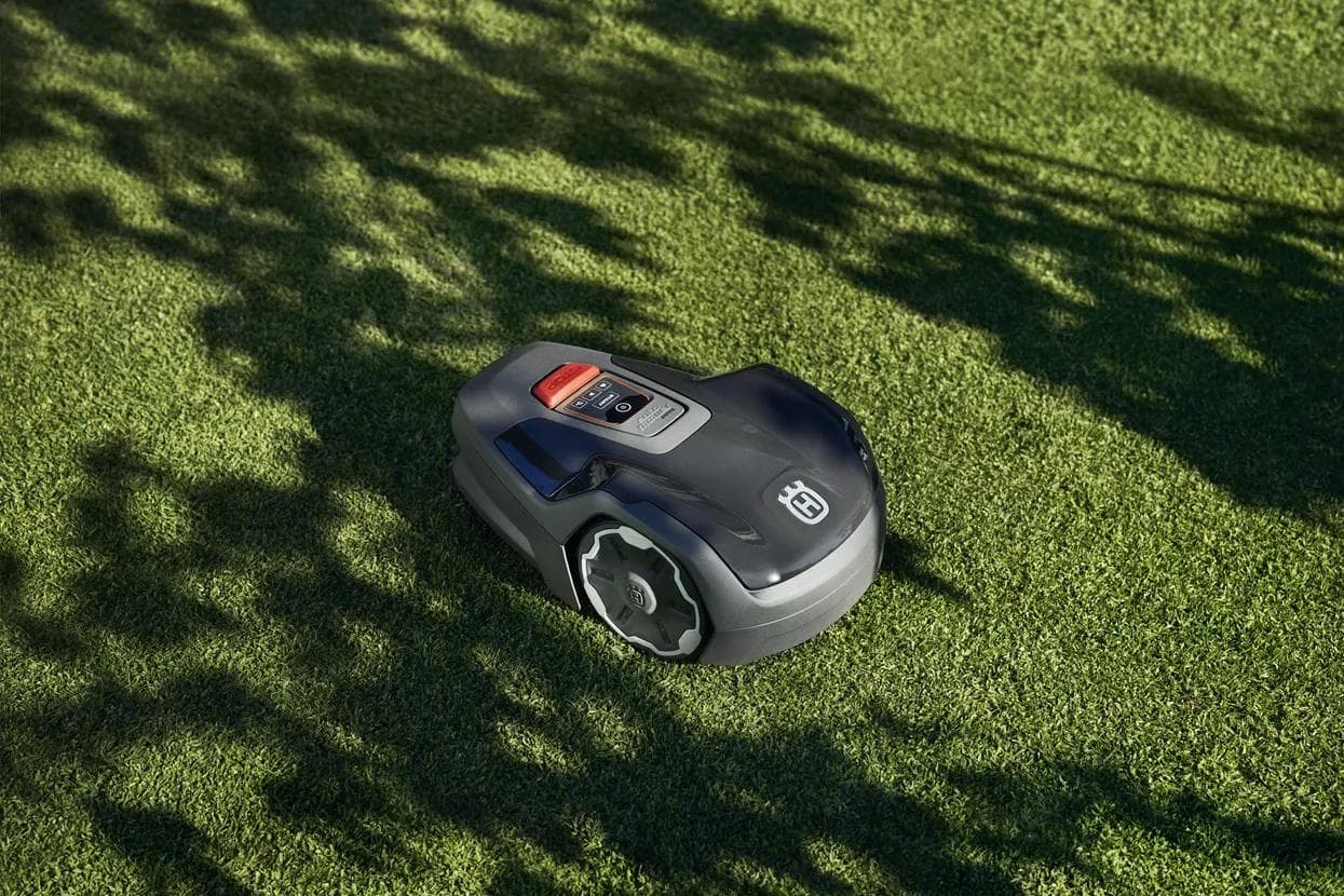 Husqvarna Aspire R4 robotic lawn mower