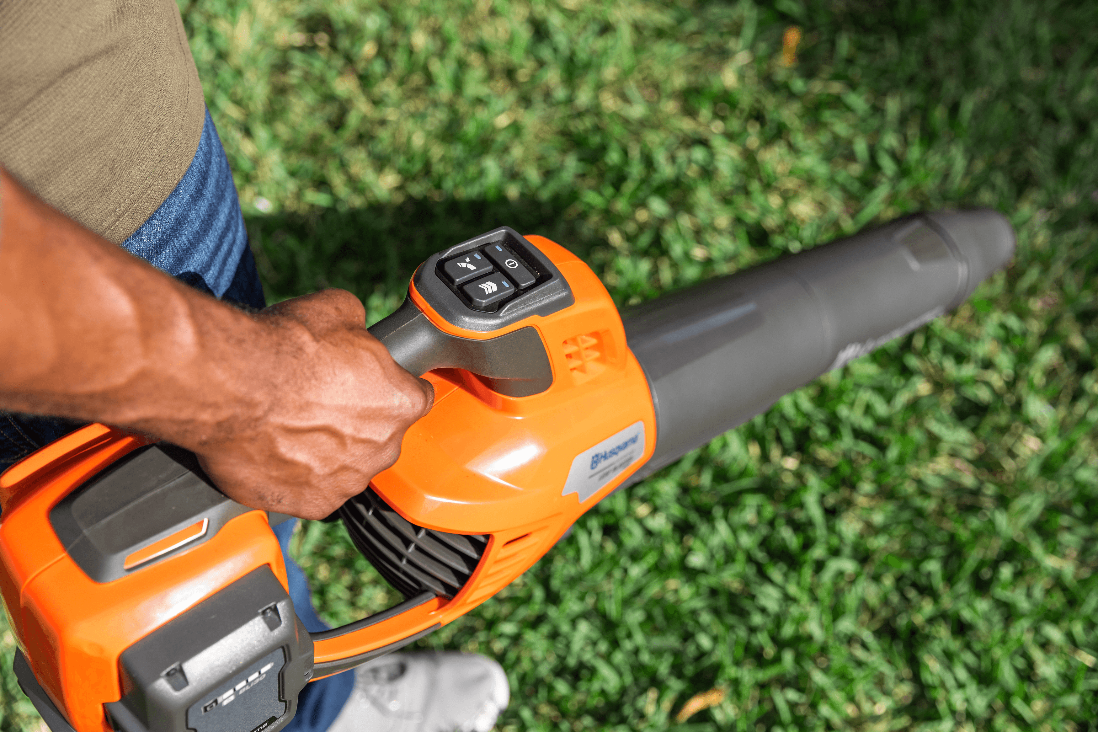 Leaf Blaster™ 350iB without battery and charger image 2